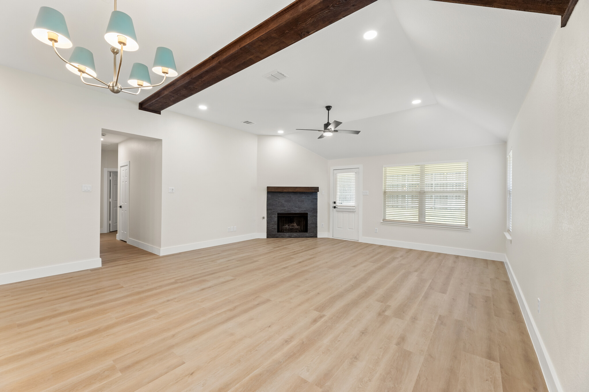 Family Room - 4029 Dellman Dr