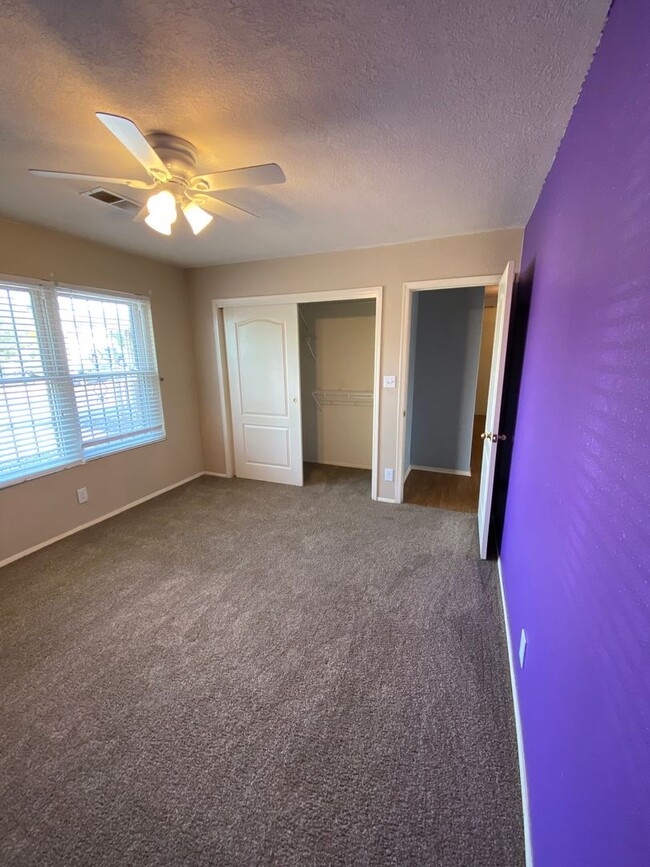 Building Photo - Rio Rancho 4/bd 2/ba 3/CG Views