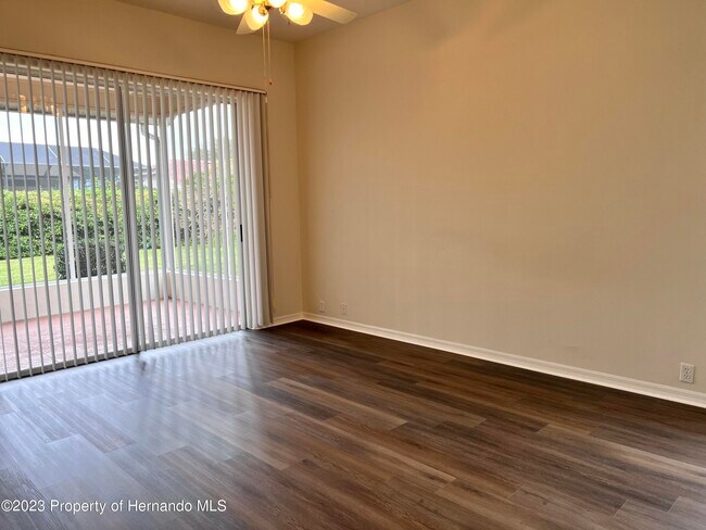 Building Photo - 9369 Ashley Dr