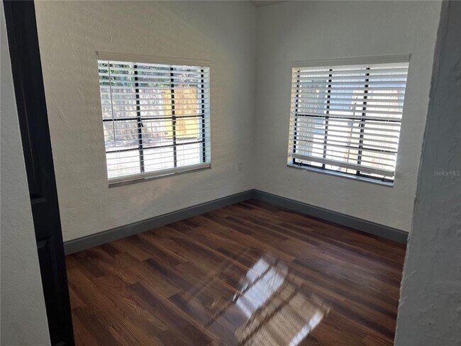 Building Photo - 4702 N Willis St