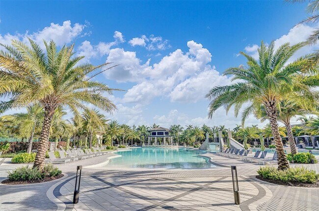 Building Photo - 10437 NW 82nd St