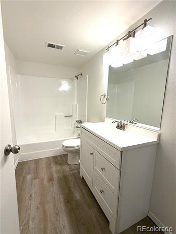 Building Photo - 1825 Kendall St