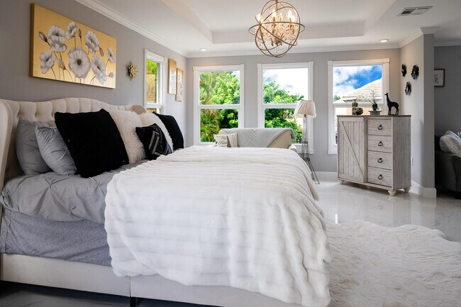 Building Photo - 5569 SE Hammock Reserve Terrace