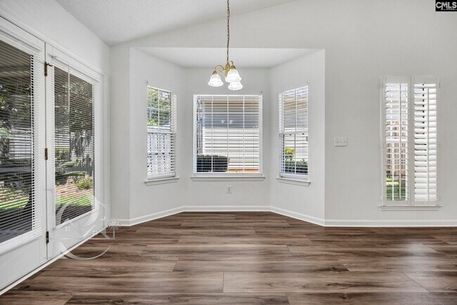 Building Photo - 112 Ivy Garden Ln
