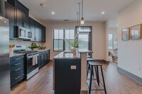 Building Photo - One Bedroom Apartment in Washington Square...