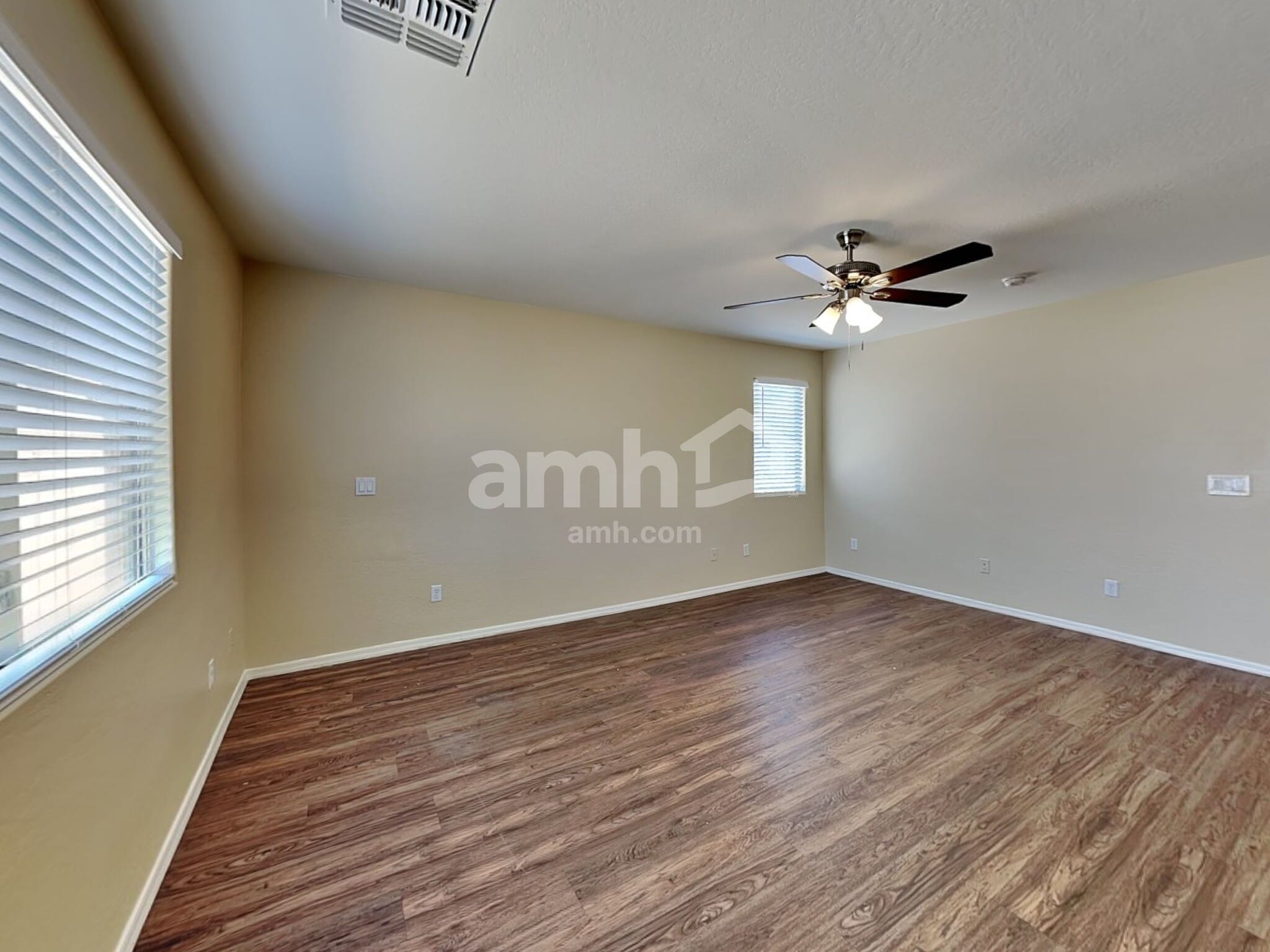 Building Photo - 10406 W Miami St