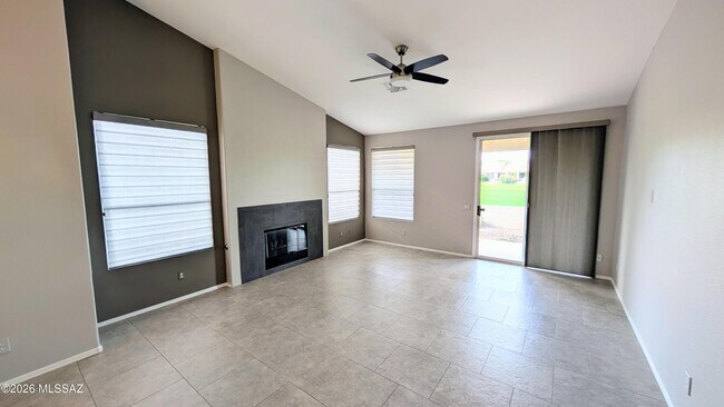 Building Photo - 64528 E Wind Ridge Cir