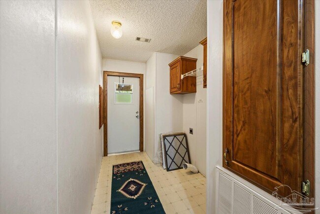 Building Photo - 4205 Elvis Presley Dr