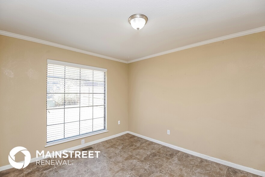 Building Photo - 621 S Willowood Dr