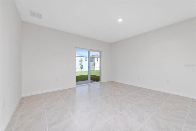 Building Photo - 1296 Cascades Ave