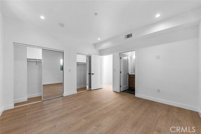 Building Photo - 1376 Edgecliffe Dr