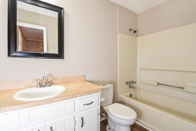 Building Photo - 6378 Valley Brook Dr