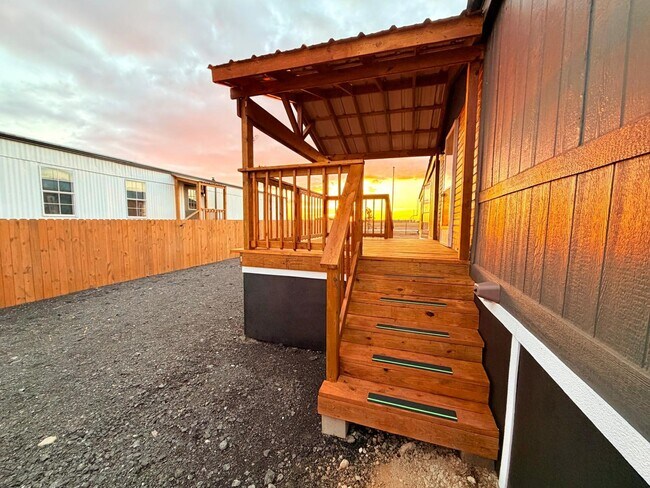 Building Photo - 1133 Rd 5823