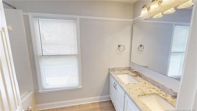 Building Photo - 2561 Lull Water Dr