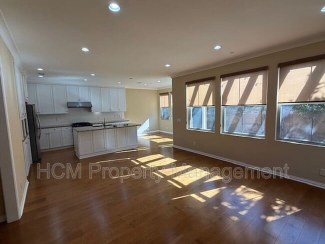 Building Photo - 105 Gemstone