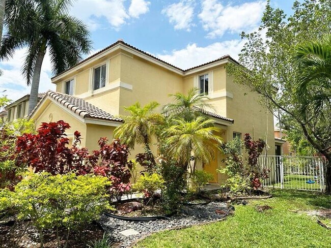 Building Photo - 499 Conservation Dr
