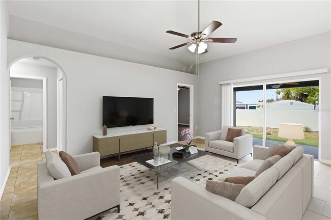 Building Photo - 6336 Florida Cir W