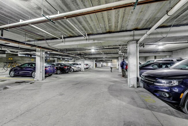 Building Photo - 6436 Roosevelt Rd