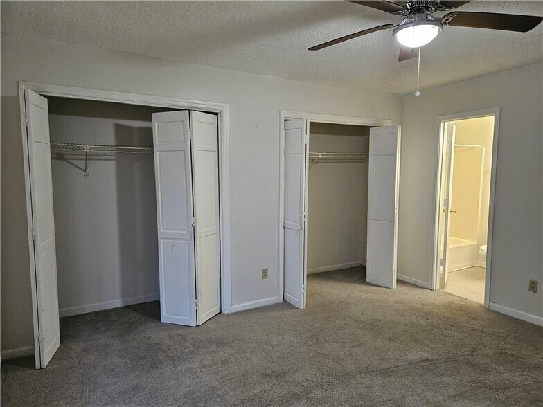 Building Photo - 4813 Hairston Pl