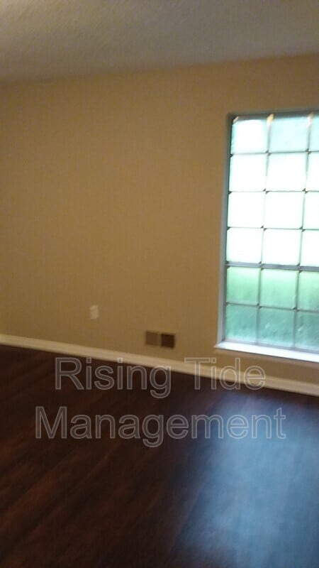 Building Photo - 2743 Lee Meadows Dr