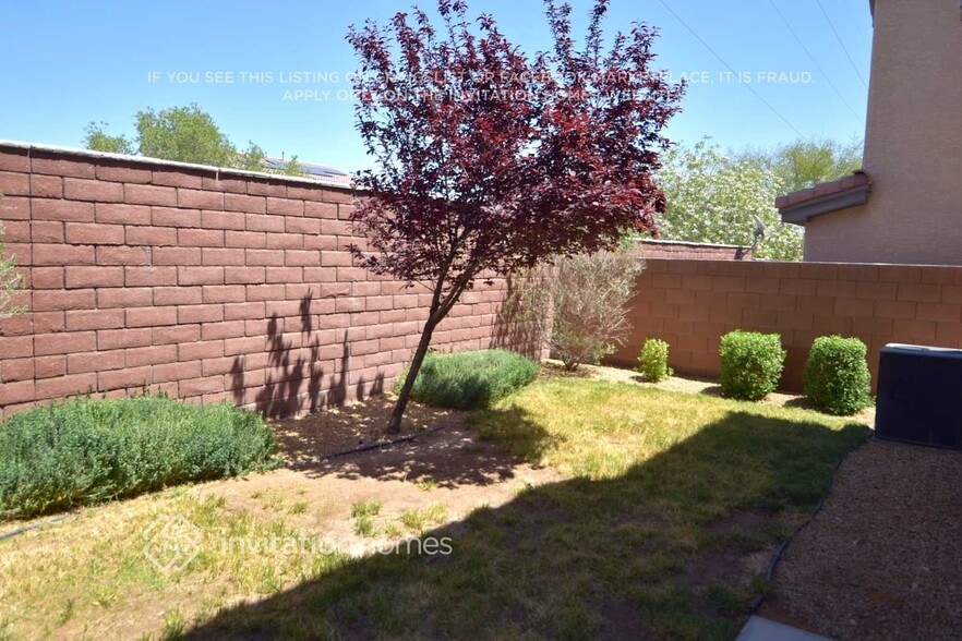 Building Photo - 7962 Valladolid Ave