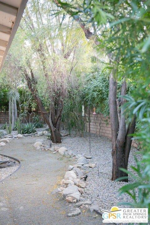 Building Photo - 38820 Bel Air Dr