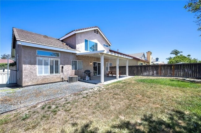 Building Photo - 31557 Calle Los Padres