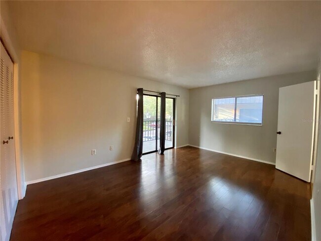 Building Photo - 11716 Raintree Village Blvd