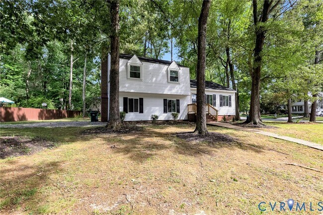 Building Photo - 9015 Covewood Rd