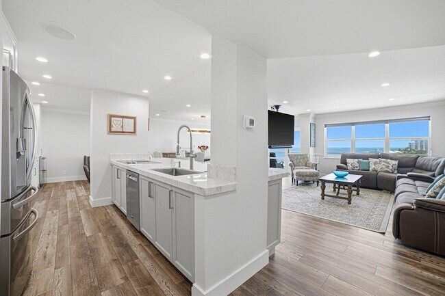 Building Photo - 111 N Pompano Beach Blvd