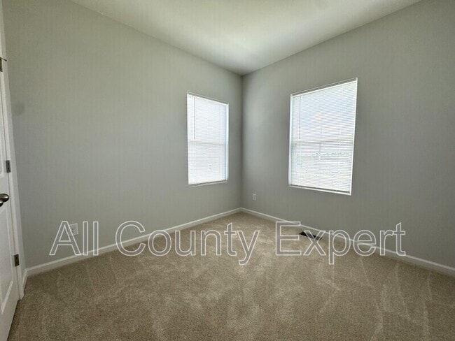 Building Photo - 2817 Beacon Bend Xing