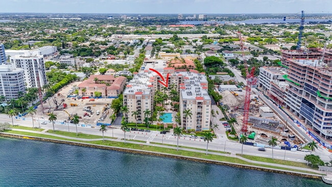 Building Photo - 1801 N Flagler Dr