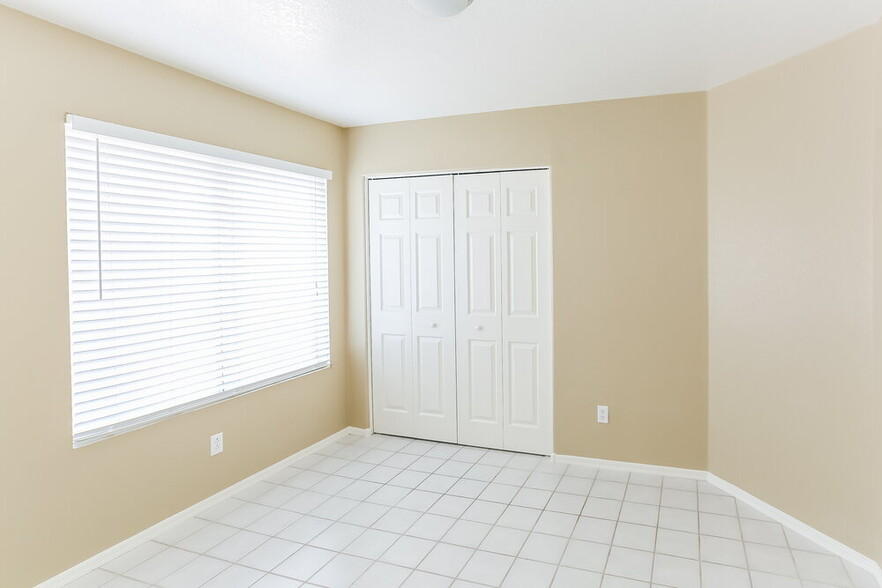 Building Photo - 6723 E Minton St