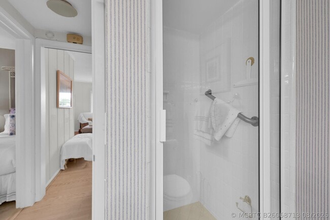 Building Photo - 475 Tequesta Dr