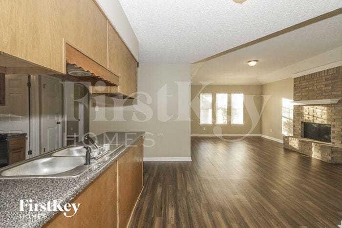 Building Photo - 4308 Rosswood Dr