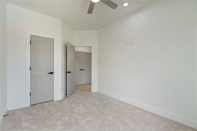 Building Photo - 4505 Phlox St