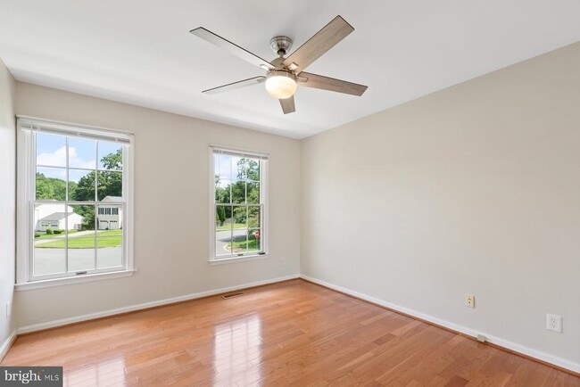 Building Photo - 4970 Manor House Ct