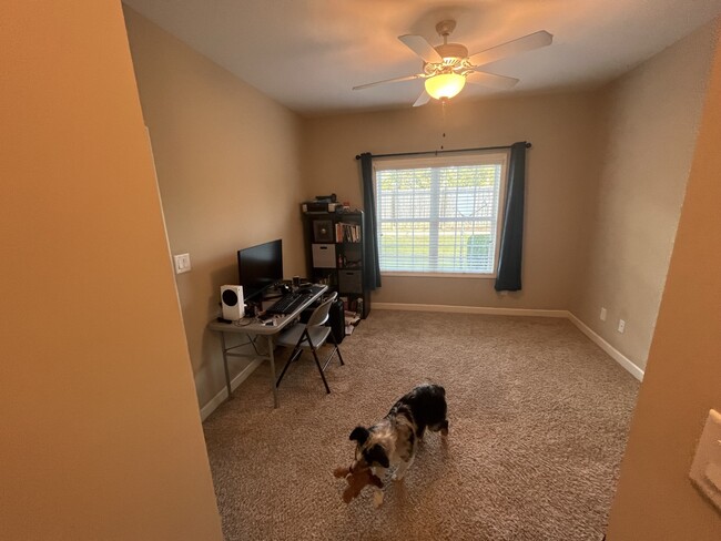 Building Photo - 1133 Braybrooke Pl