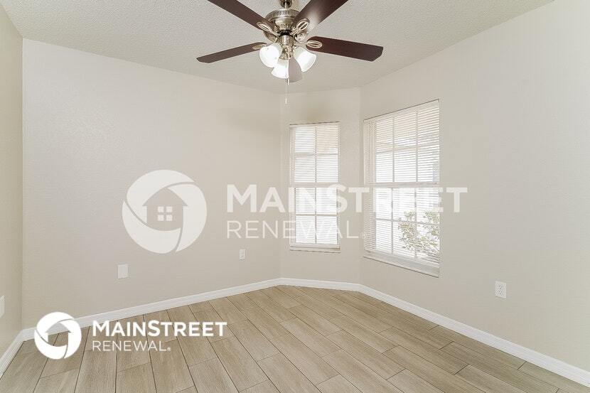 Building Photo - 730 Sierra Cir