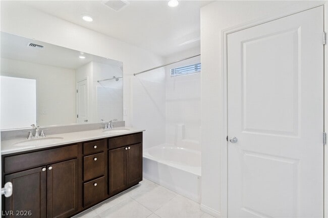 Building Photo - 9079 Vesey Ave
