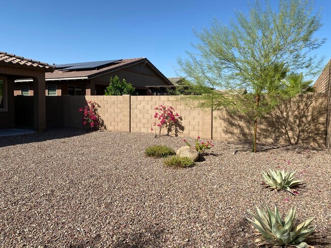 Building Photo - 12752 W Caraveo Pl