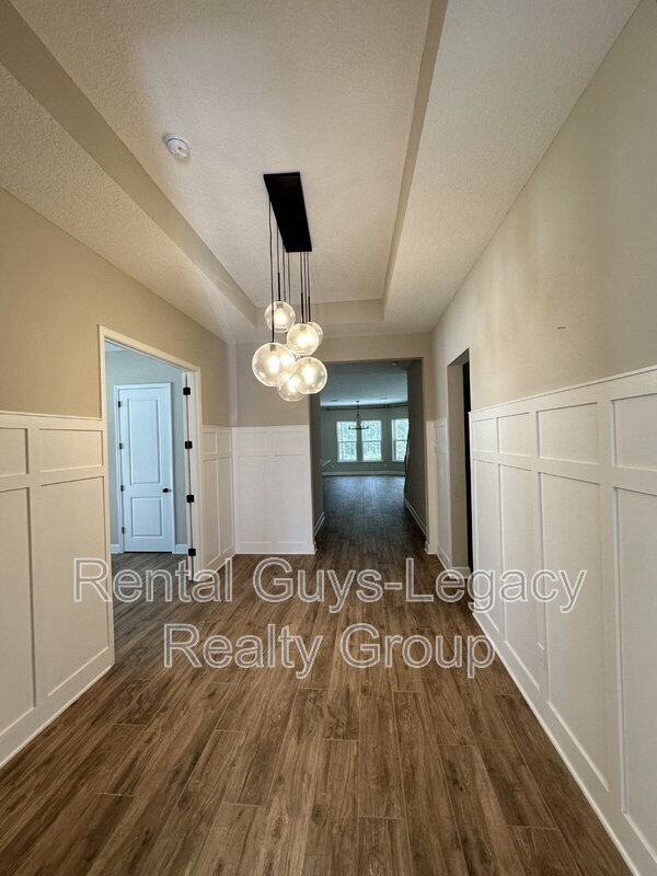 Building Photo - 813 Crosswater Lake Dr