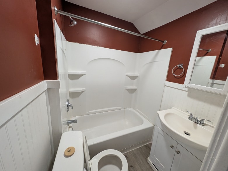 Building Photo - 29 Ritt Ave