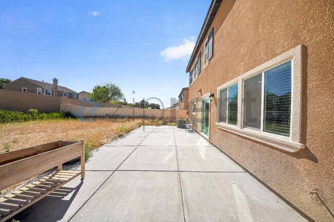 Building Photo - 4364 E Ave J6