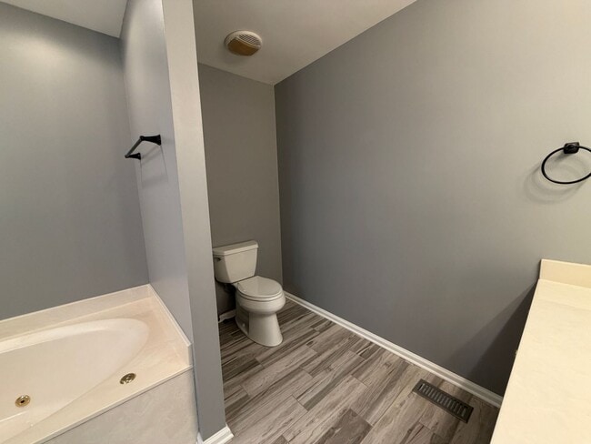 Building Photo - Lovely 3 Bedroom, 2 Bath House with 2-Car Garage in Athens, GA