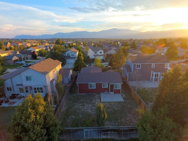 Building Photo - Adorable 4bdrm 2 bath Rancher