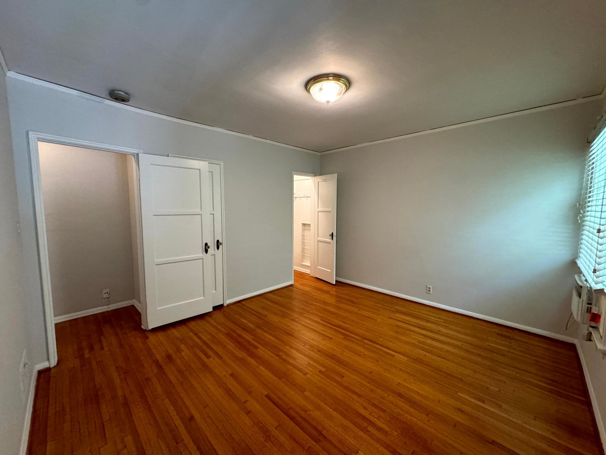 Building Photo - 1271 N Crescent Heights Blvd