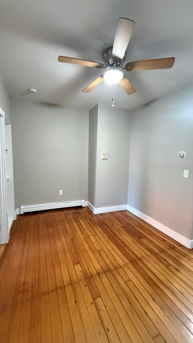 Building Photo - 75 Division St