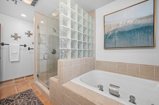 Building Photo - 307 Calle Dorado