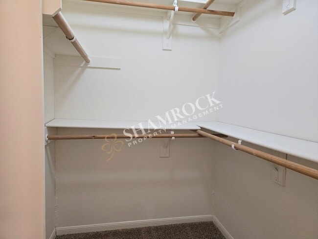 Building Photo - Cougar Ridge Duplex